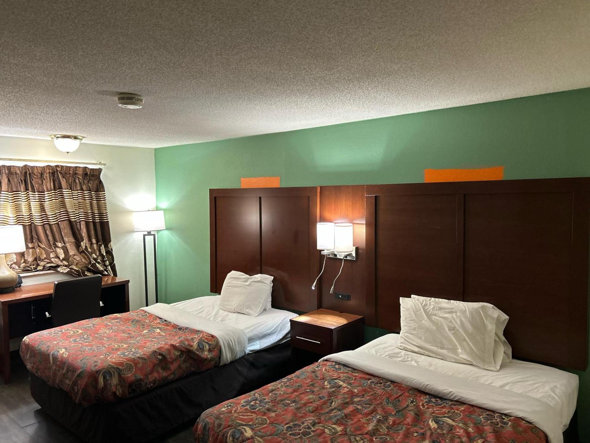 Hillcrest Motel By Oyo Aurora Near Lawrenceburg Exterior foto